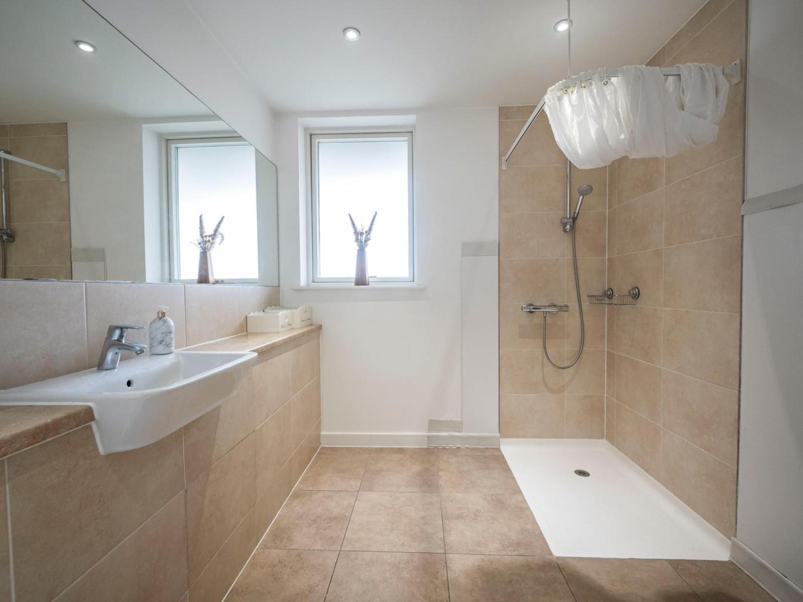 London Apartment Near Tower Bridge And Tube Pass The Keys מראה חיצוני תמונה