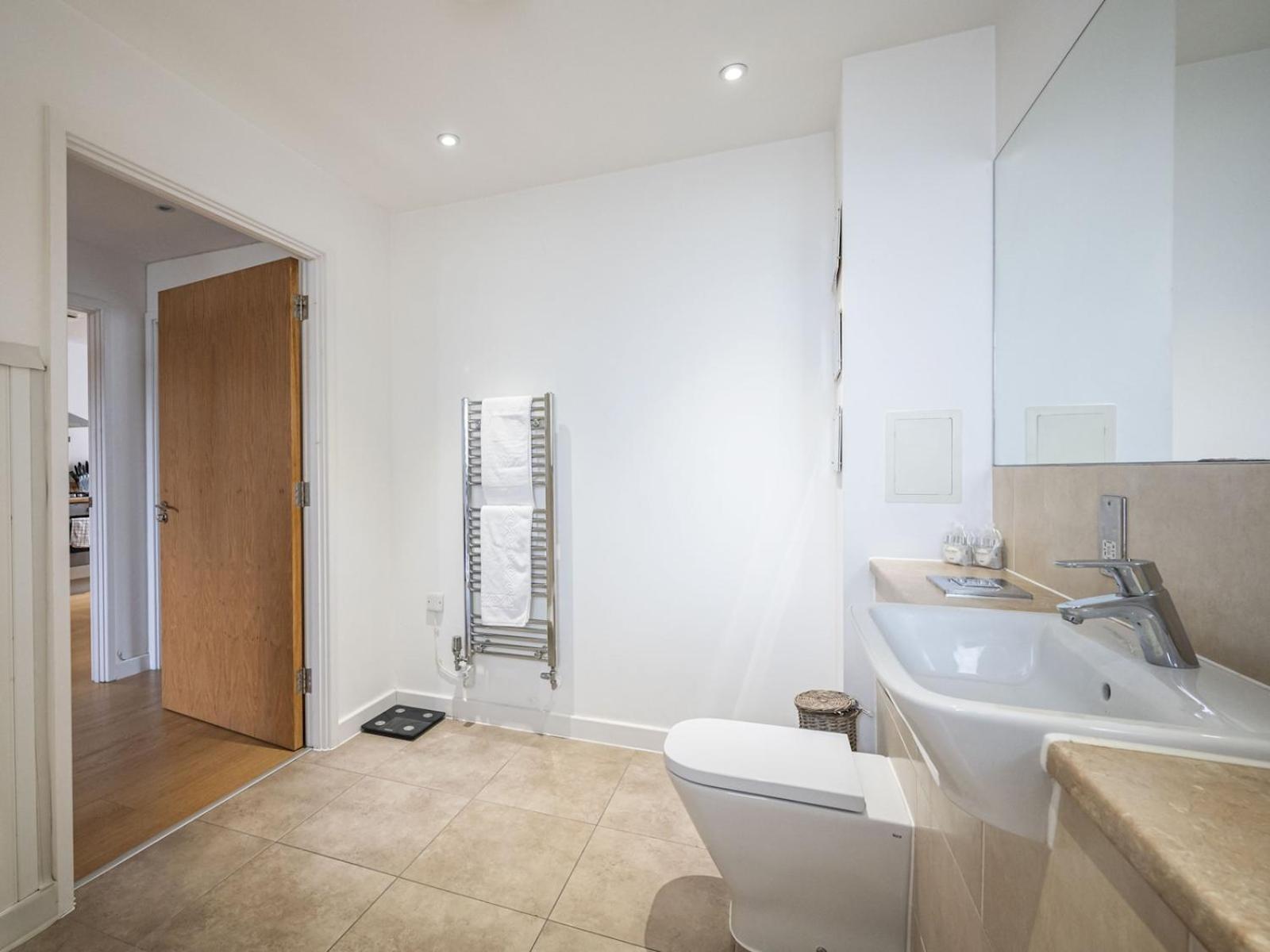 London Apartment Near Tower Bridge And Tube Pass The Keys מראה חיצוני תמונה